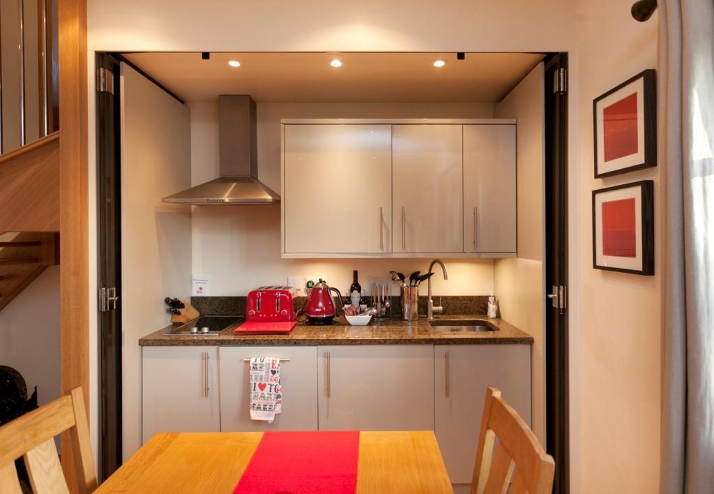 Dbs Serviced Apartments Касл-Донингтон Экстерьер фото