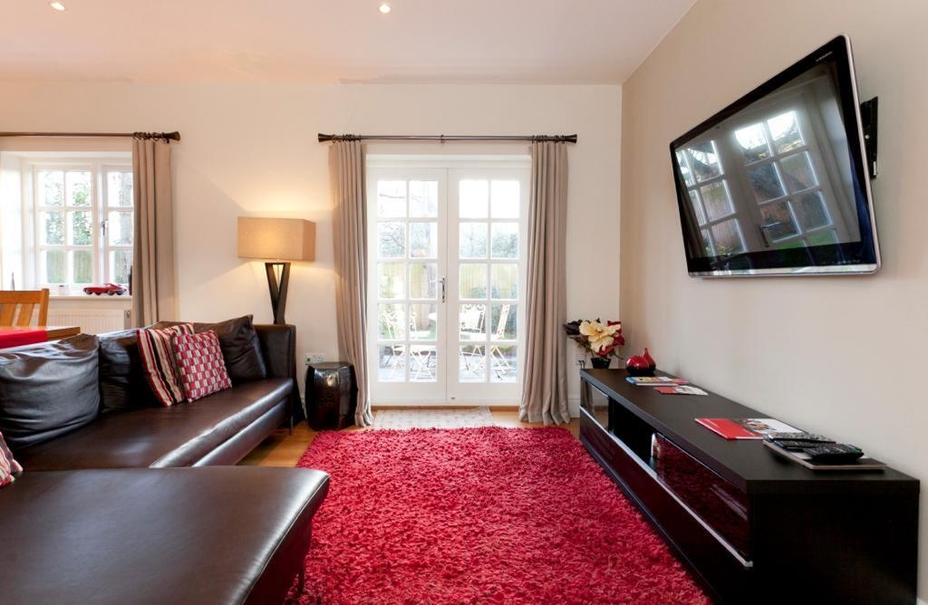 Dbs Serviced Apartments Касл-Донингтон Экстерьер фото